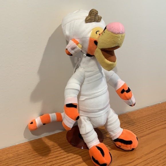 Walt Disney World Halloween Edition Mickey and Tigger beanies - Picture 6 of 12